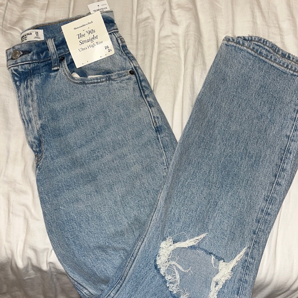 NWT Abercrombie 90s straight ultra high rise
